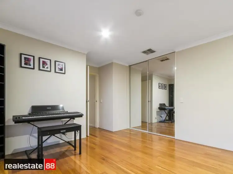 Seventh view of Homely house listing, 2 Kellett Close, Gwelup WA 6018