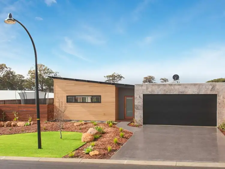 4 Frohawk Loop, Margaret River WA 6285