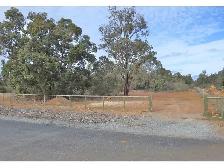 18 Flindersia Avenue, Brigadoon WA 6069