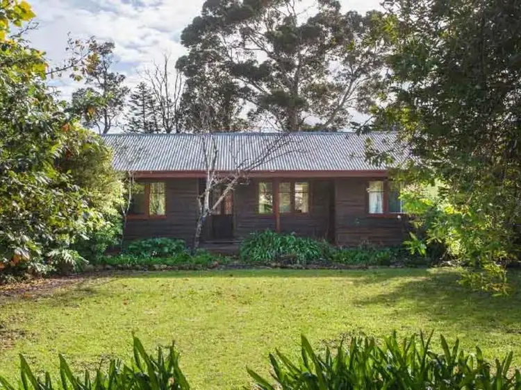 19 Memorial Drive, Cowaramup WA 6284