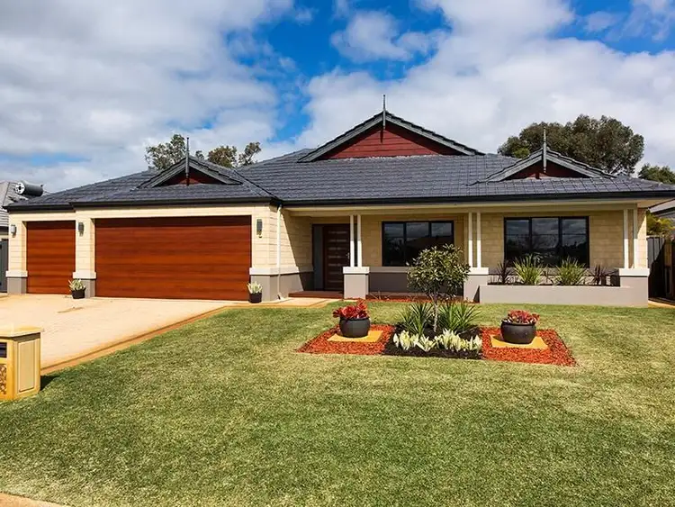 Second view of Homely house listing, 2 Longview Way, The Vines WA 6069