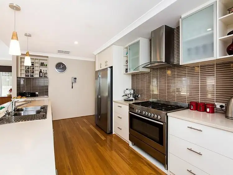 Seventh view of Homely house listing, 2 Longview Way, The Vines WA 6069