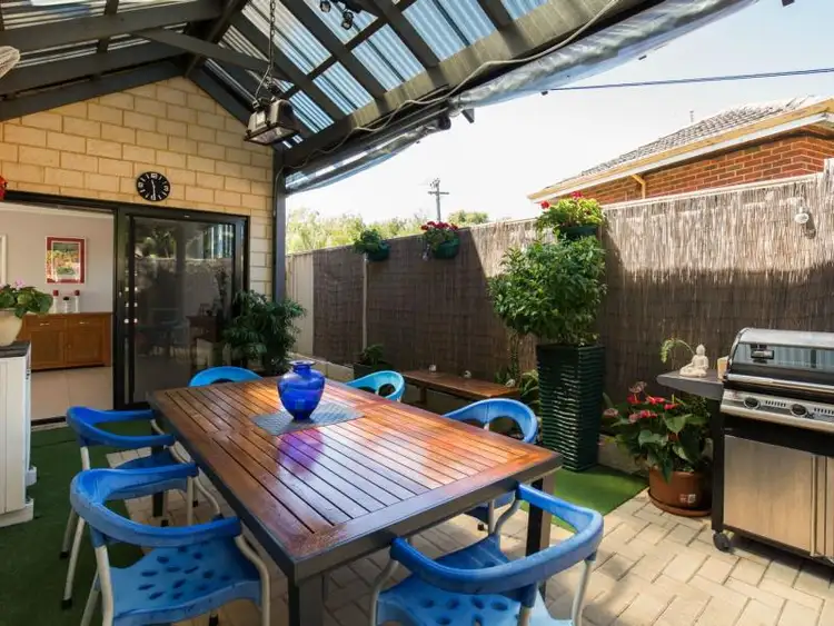 16 Thor Street, Innaloo WA 6018