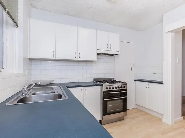 Seventh view of Homely townhouse listing, 5A Myrtle Avenue, Sorrento WA 6020