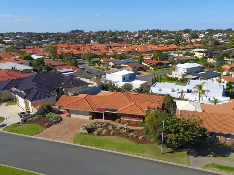 Third view of Homely house listing, 6 Collaroy Court, Kallaroo WA 6025
