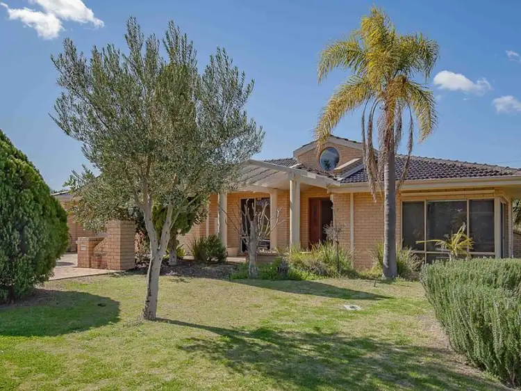 2 Dux Court, Duncraig WA 6023