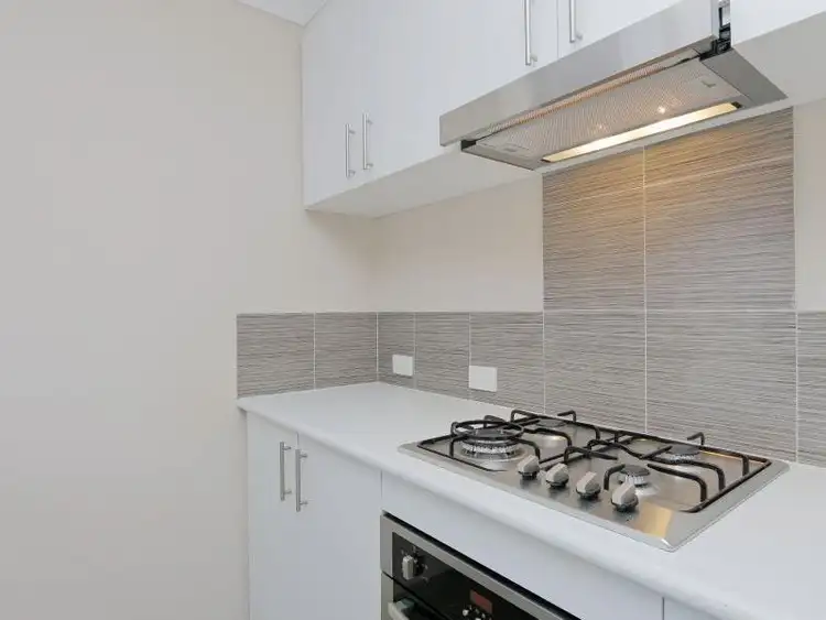 Sixth view of Homely townhouse listing, 15 Stirling Grove, Mandurah WA 6210