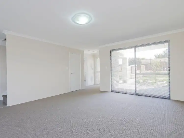 Seventh view of Homely townhouse listing, 15 Stirling Grove, Mandurah WA 6210