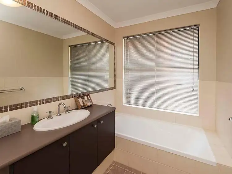 Sixth view of Homely house listing, 6 Keanefield Drive, Carramar WA 6031