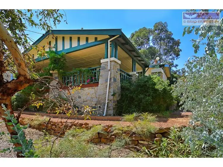 8 Bona Vista Road, Greenmount WA 6056
