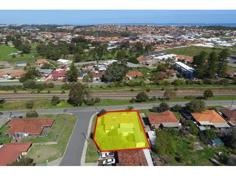 12 Angus Avenue, Spearwood WA 6163
