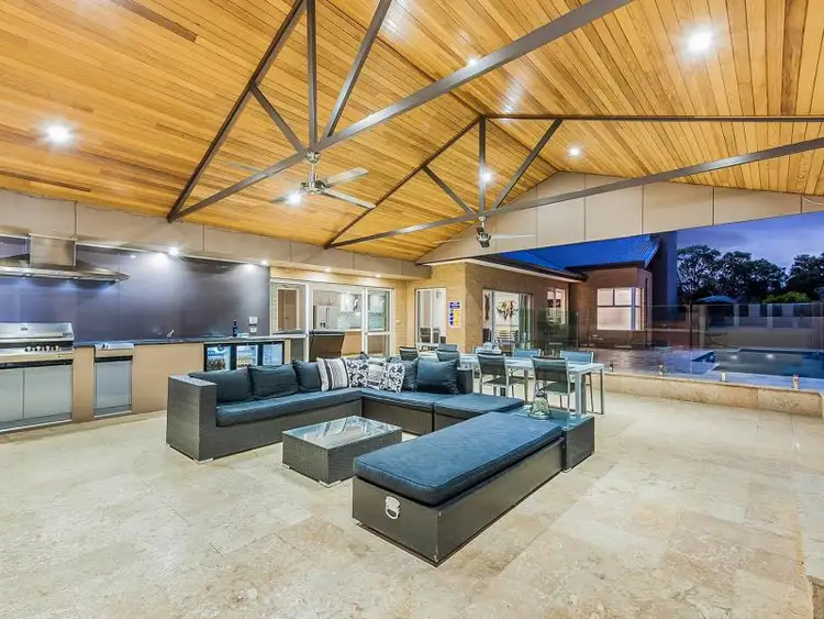 17 Farnborough Parkway, The Vines WA 6069