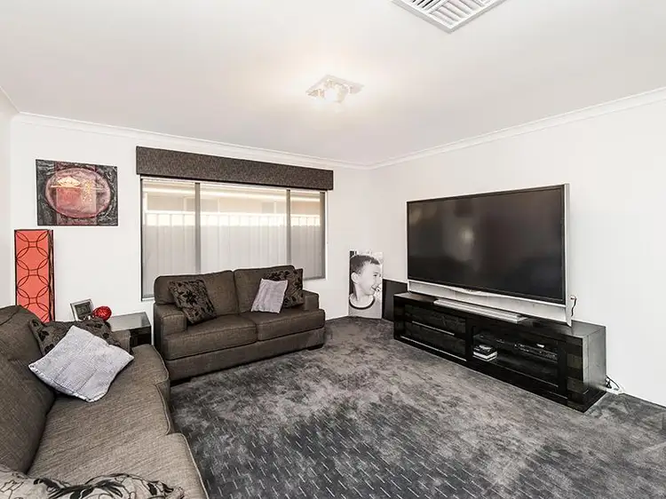 Seventh view of Homely house listing, 8 Goldsbrough Entrance, Helena Valley WA 6056