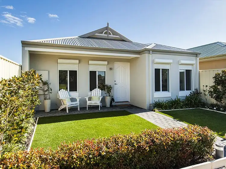 14 Henty Grove, Helena Valley WA 6056
