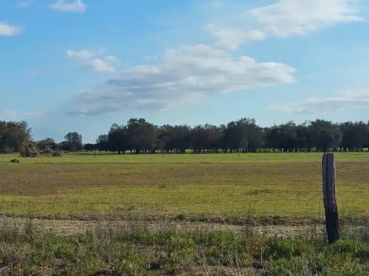 219 Racecourse Road, Gingin WA 6503