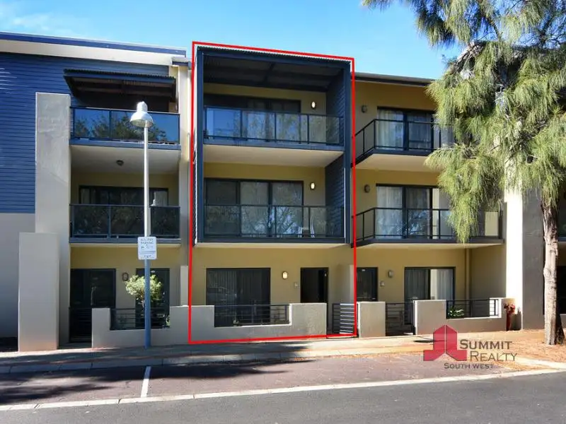 Main view of Homely unit listing, 2/18 Bonnefoi Boulevard, Bunbury WA 6230