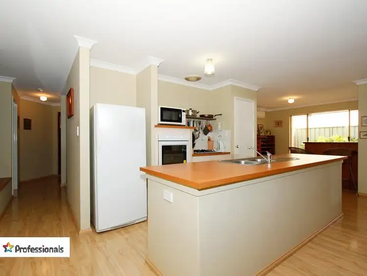 Seventh view of Homely house listing, 5 Marginata Close, Jane Brook WA 6056