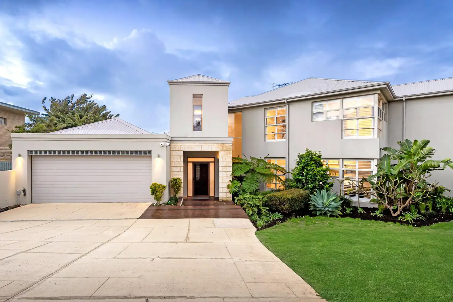 Main view of Homely house listing, 43 Robin Avenue, Sorrento WA 6020