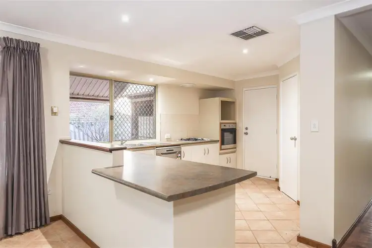 Sixth view of Homely house listing, 10 Serpentine Rise, Success WA 6164