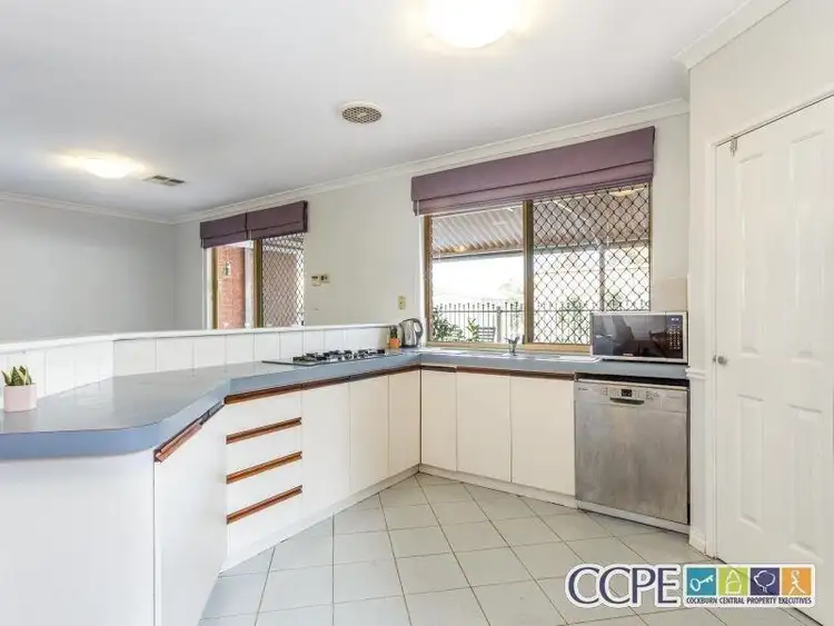 Sixth view of Homely house listing, 4 Hunnicutt Close, Yangebup WA 6164