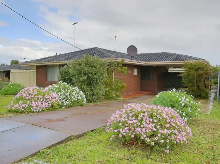 Second view of Homely house listing, 32 Rushbrook Way, Thornlie WA 6108