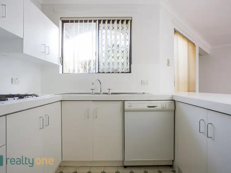 2/2 Cambey Way, Brentwood WA 6153