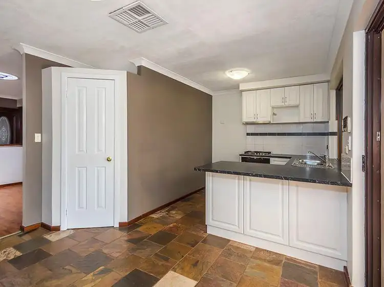 Fifth view of Homely unit listing, 7B Carey Place, Cooloongup WA 6168