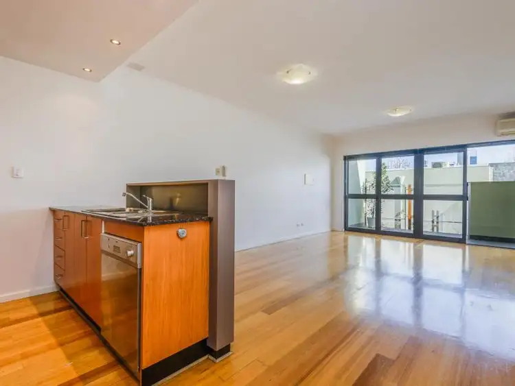 Fifth view of Homely apartment listing, 5/207 Bulwer  Street, Perth WA 6000