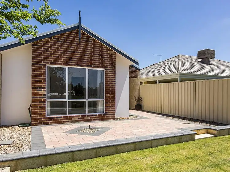 4 Henty Grove, Helena Valley WA 6056
