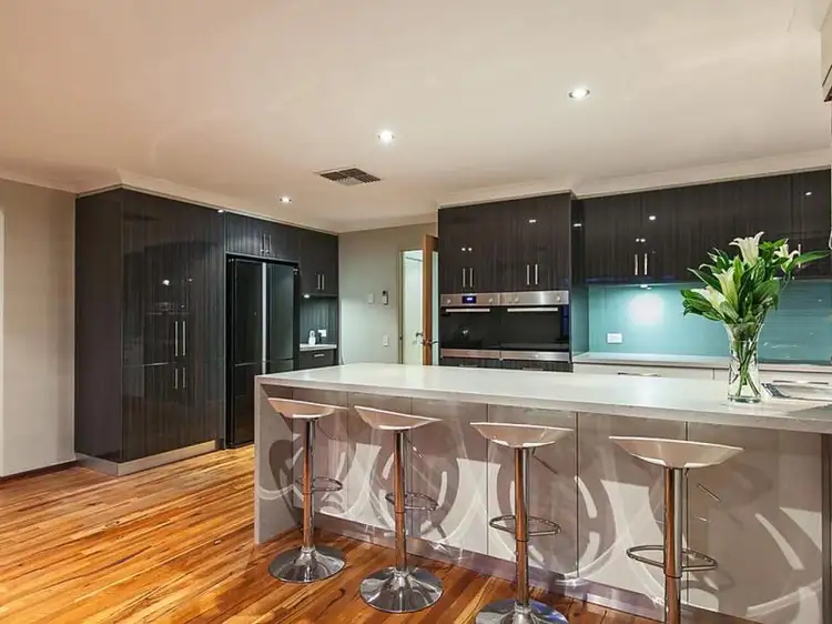 25 Colac Way, Duncraig WA 6023