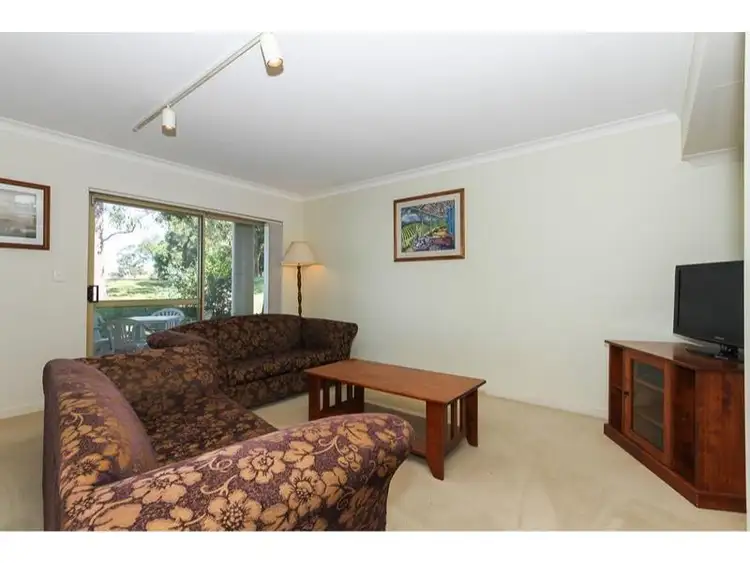 Fifth view of Homely apartment listing, 2/6 Verdelho Drive, The Vines WA 6069