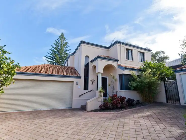 203A Grand Promenade, Doubleview WA 6018