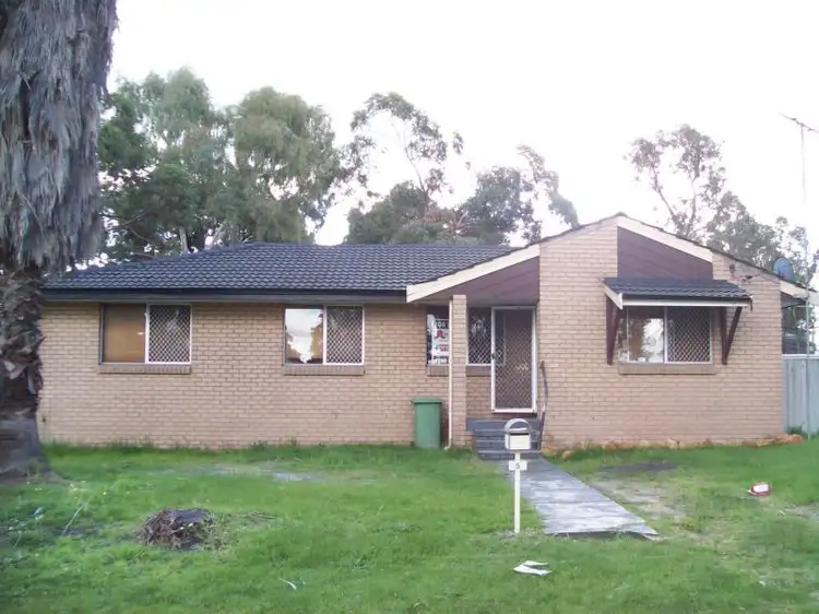 Second view of Homely house listing, 5 Howie Place, Collie WA 6225