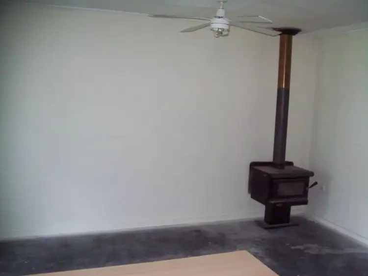 Fifth view of Homely house listing, 5 Howie Place, Collie WA 6225