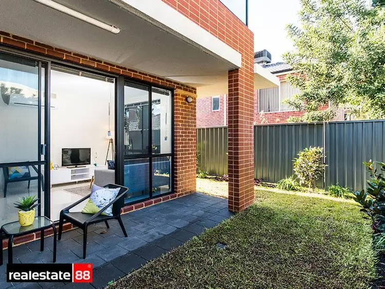 Fourth view of Homely apartment listing, 3/33 Windsor Street, Perth WA 6000