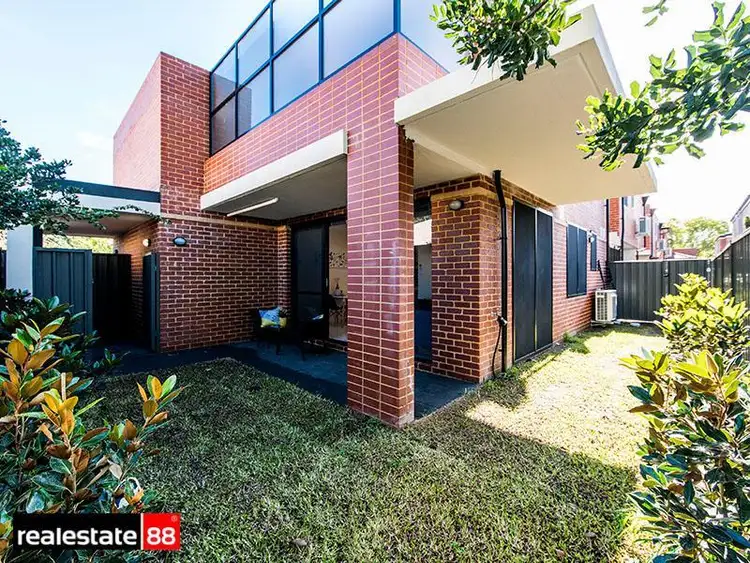 Fifth view of Homely apartment listing, 3/33 Windsor Street, Perth WA 6000