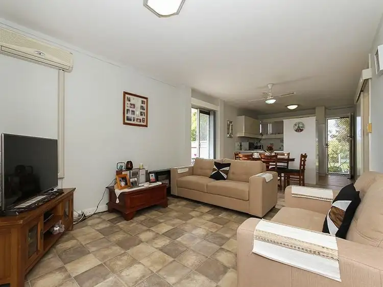 1/8 Fortini Court, Hamilton Hill WA 6163