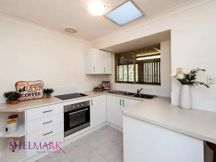 Sixth view of Homely house listing, 10 Moore Court, Cooloongup WA 6168