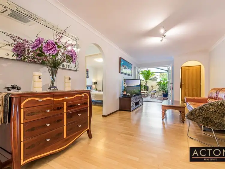 Fifth view of Homely villa listing, 2/28 Shirley Avenue, Mount Pleasant WA 6153