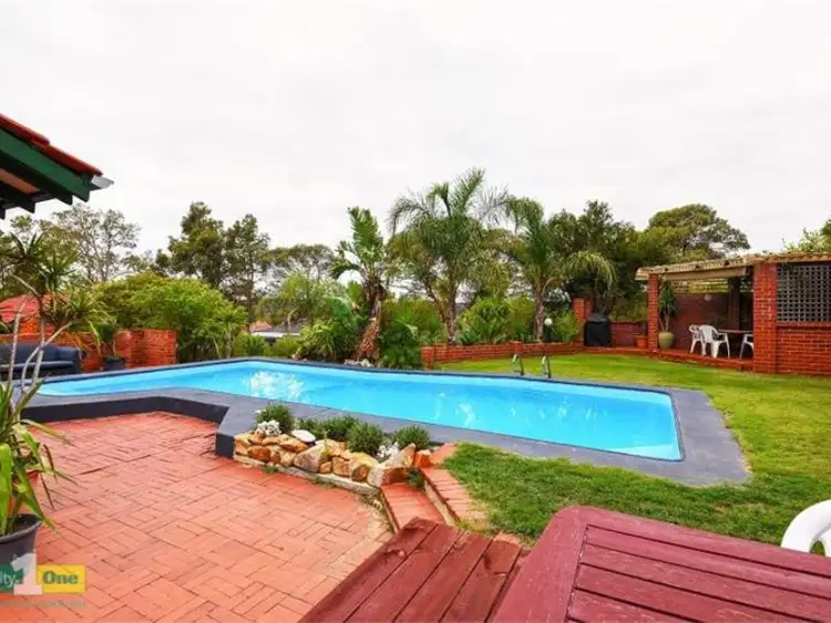 Fifth view of Homely house listing, 7 Viewway, Swan View WA 6056