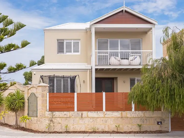 218 Flinders Avenue, Hillarys WA 6025