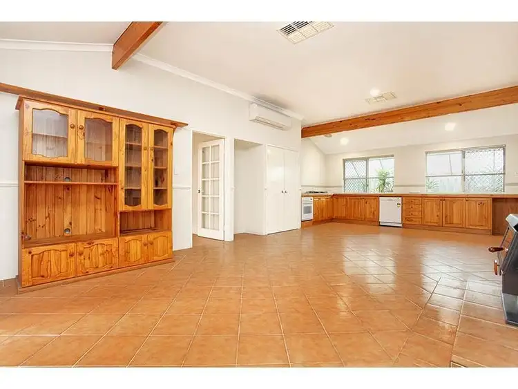 Second view of Homely house listing, 4 Kalee Court, Huntingdale WA 6110