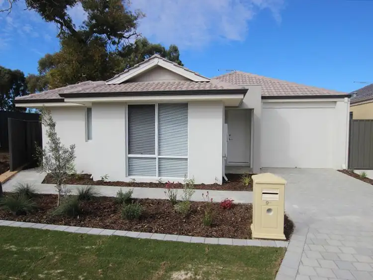 8 Narran Street, Hilbert WA 6112