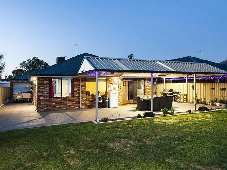 52 Kandimak Blvd, Byford WA 6122