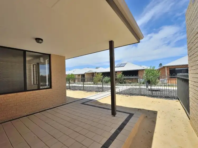 14/11 Bateman Lane, Pinjarra WA 6208