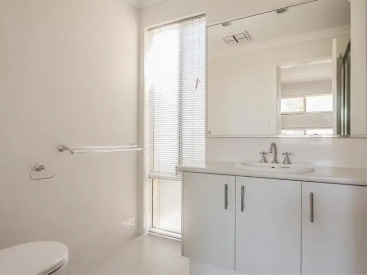 Seventh view of Homely house listing, 163 Lake Valley Drive, Lakelands WA 6180