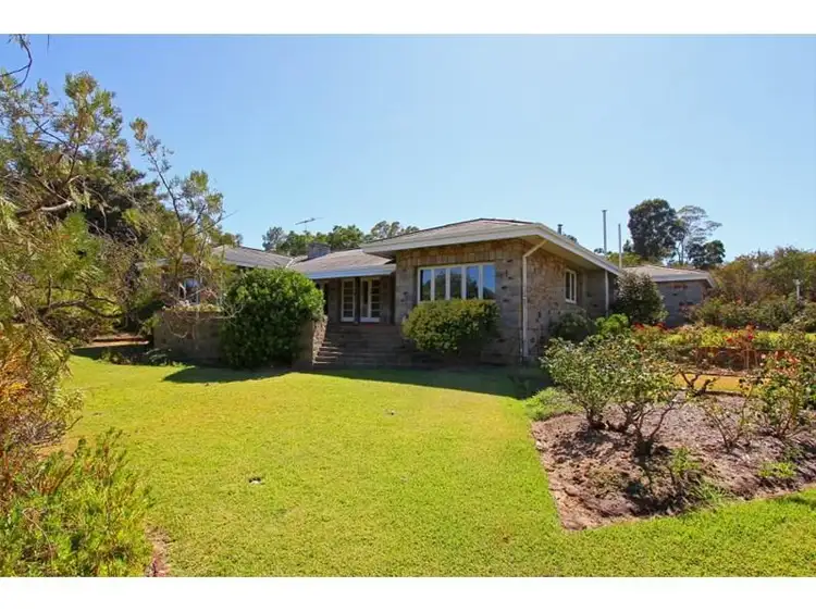 2 Ward Avenue, Greenmount WA 6056