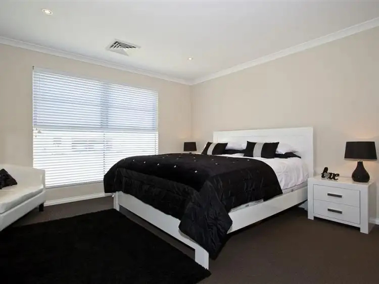 Second view of Homely house listing, 29 Descanso Loop, Aubin Grove WA 6164