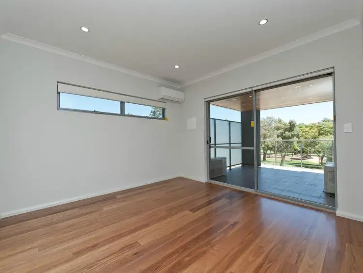 Fourth view of Homely apartment listing, 1/6 Park Way, Innaloo WA 6018