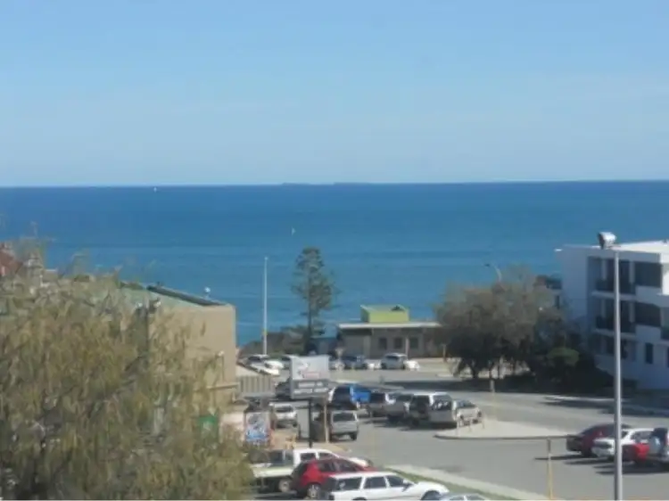 21/15 Eric Street, Cottesloe WA 6011